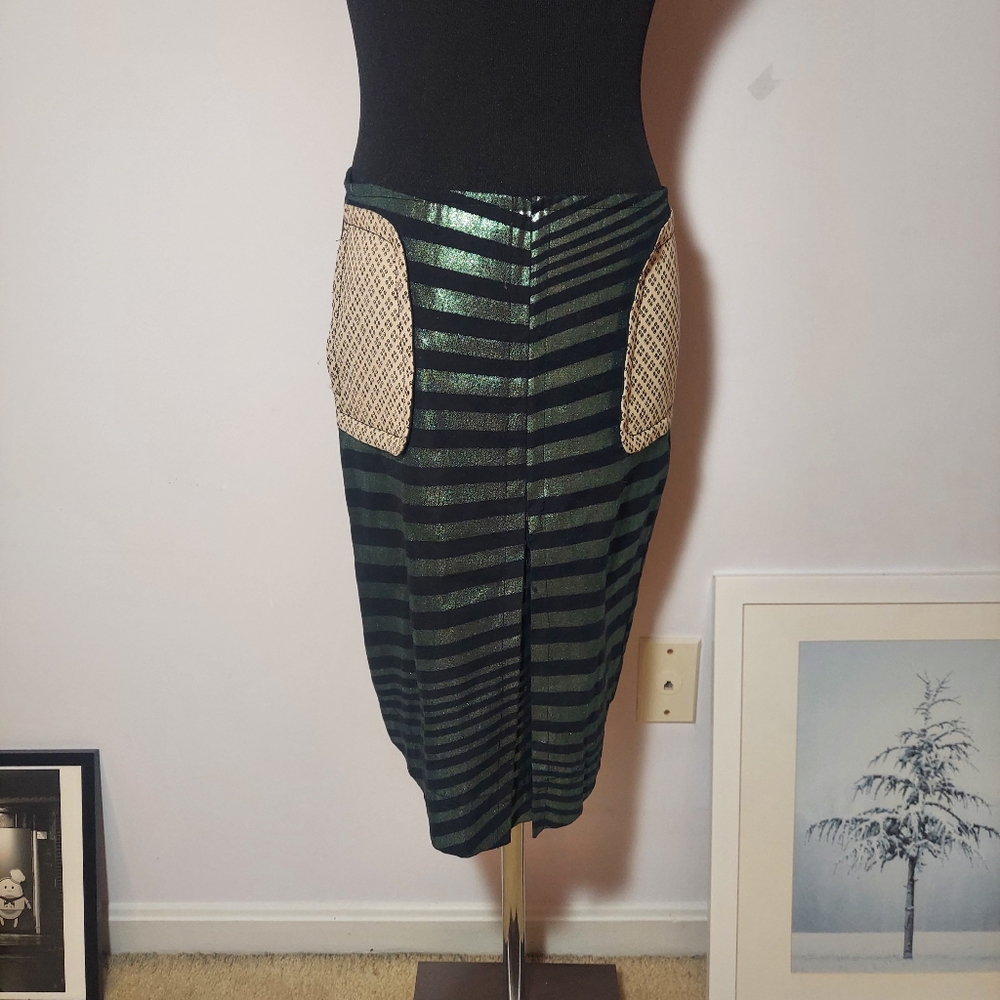 Metallic strip pencil skirt